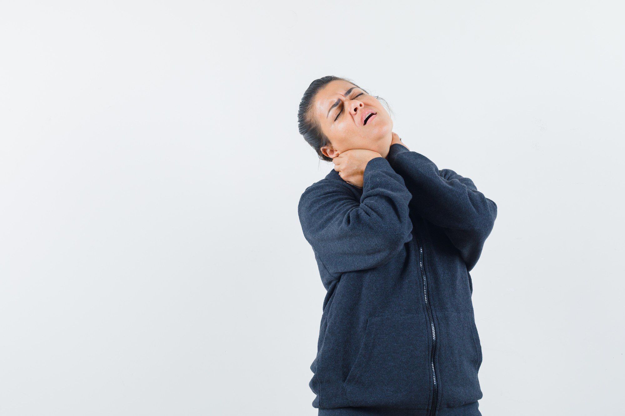 Penyebab Leher Belakang Sakit.jpg