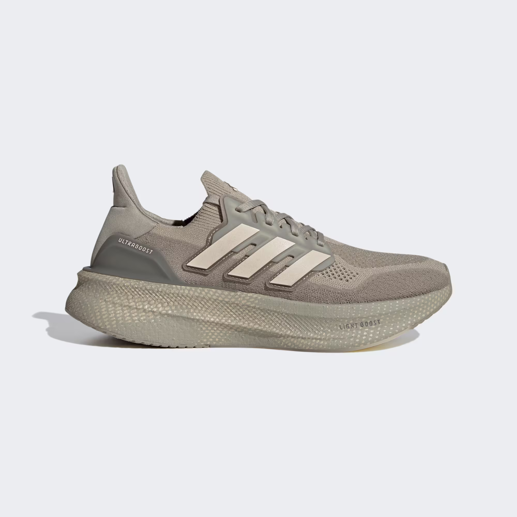 ULTRABOOST_5_Shoes_Brown_JQ7048_01_00_standard.avif